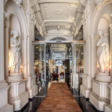 Hotel La Griffe 4*