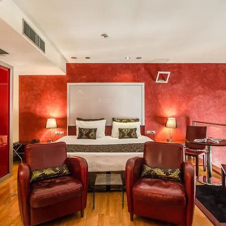 La Griffe Hotel